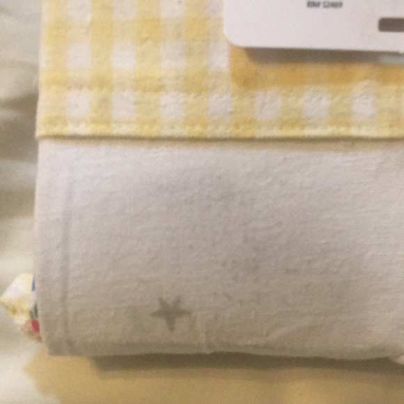 New 2 pc. Mommy & Me Apron Set Mom & Daughter - Picture 5 of 7